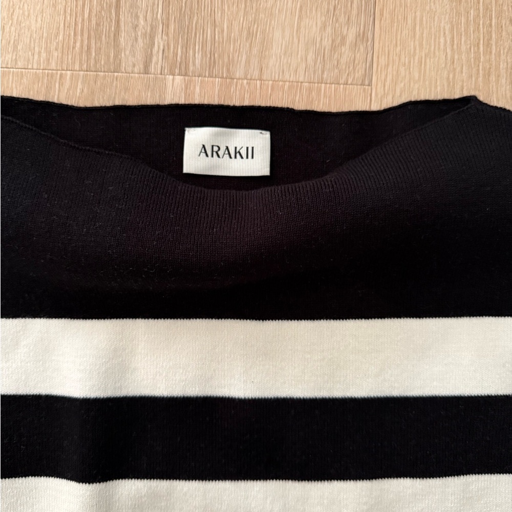 Arakii Striped Rib Sweater Black and White Small Perfect Condition - Picture 3 of 7